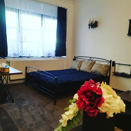 La Teatroom Сату-Маре Экстерьер фото